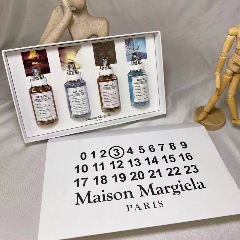 Maison Margiela 4pcs 16